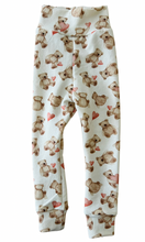 Load image into Gallery viewer, Valentines Bears Leggings
